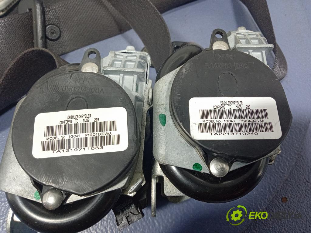 Dodge Caliber 2007 kokpit,pristrojová doska 04672603AF