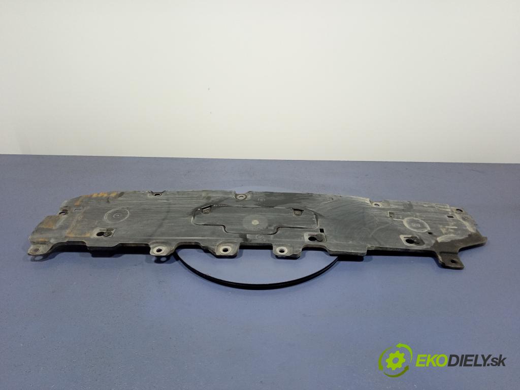 Volvo XC60 2019 kryt Plast: podvozek: 31497613