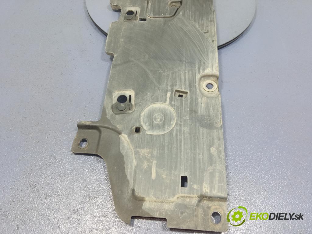 Volvo XC60 2019 kryt Plast: podvozek: 31497613