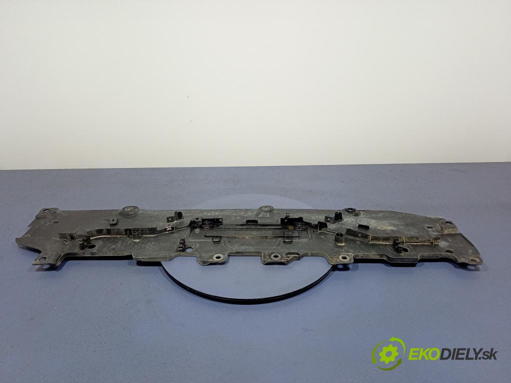 Volvo XC60 2019 kryt Plast: podvozek: 31497613