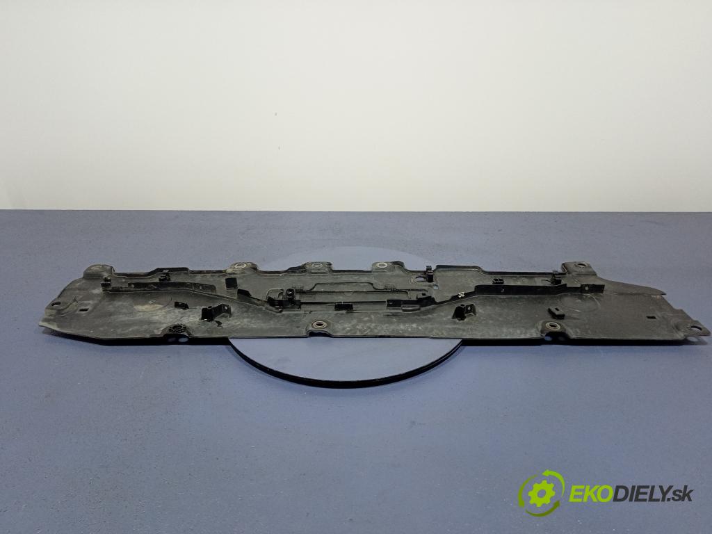 Volvo XC60 2019 kryt Plast: podvozek: 31497613