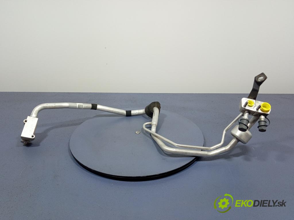 Volvo XC60 2019 rúrka Klimatizácia: 31694238
