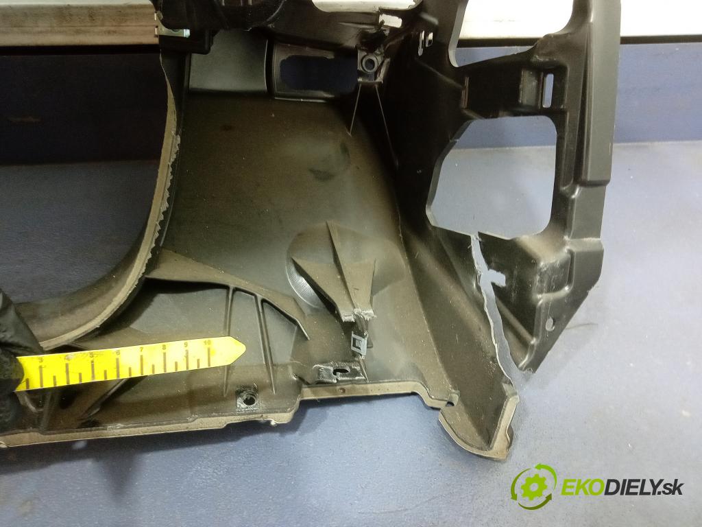 Volvo XC60 2019 kokpit,pristrojová doska 32219896