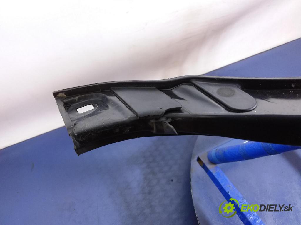 Audi Q5 2011 výztuha Čelní / stěna Přední 8R0805594