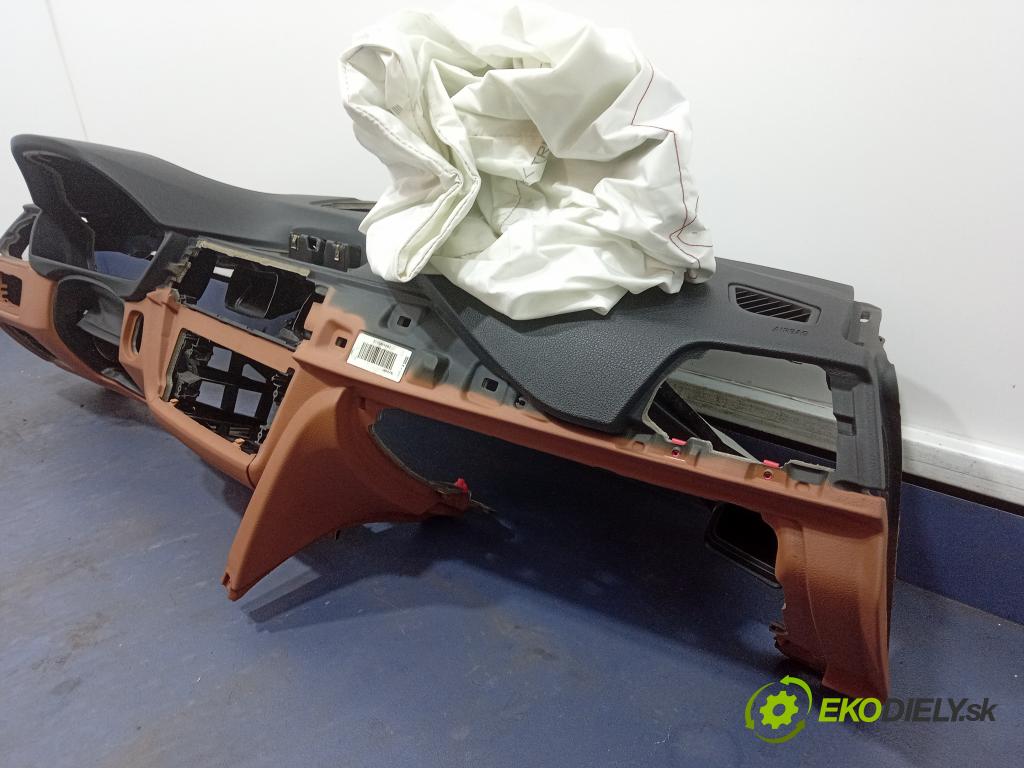 Bmw 320 2012 kokpit,pristrojová doska 9218490