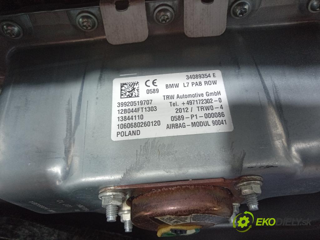 Bmw 320 2012 kokpit,pristrojová doska 9218490