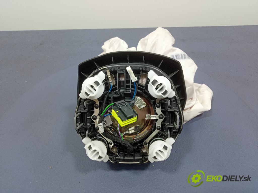Bmw 320 2012 kokpit,pristrojová doska 9218490