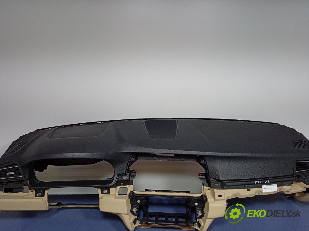 Bmw Seria 5 2010 kokpit,pristrojová doska 9231791
