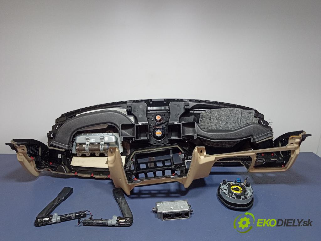 Bmw Seria 5 2010 kokpit,pristrojová doska 9231791