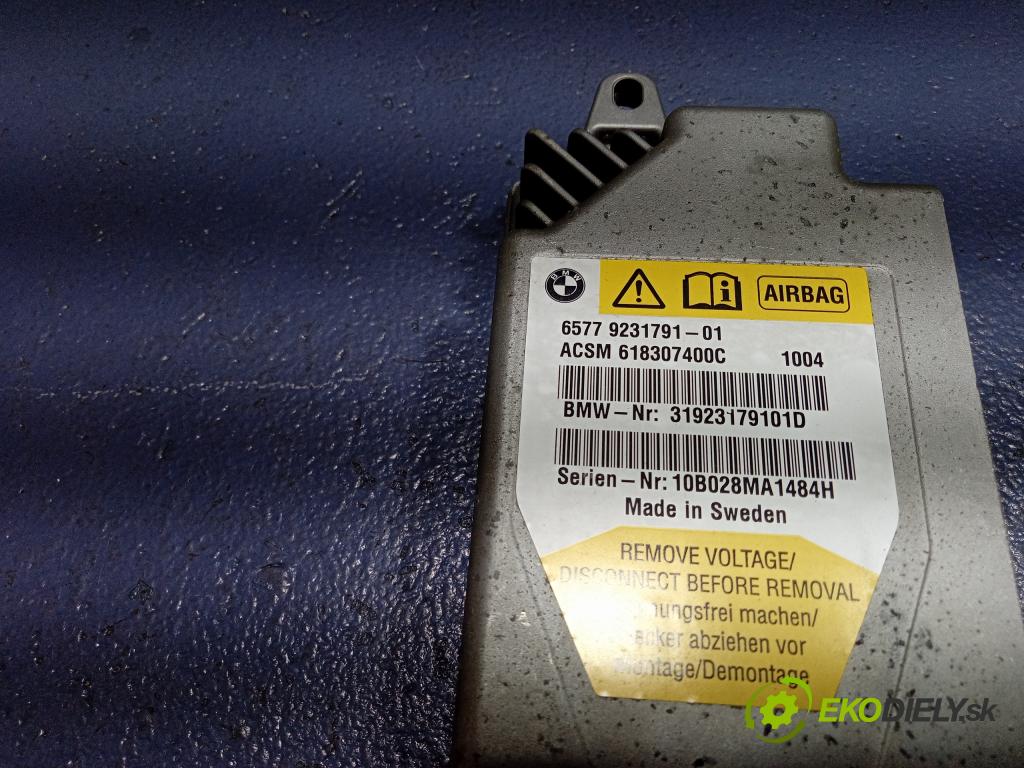 Bmw Seria 5 2010 kokpit,pristrojová doska 9231791