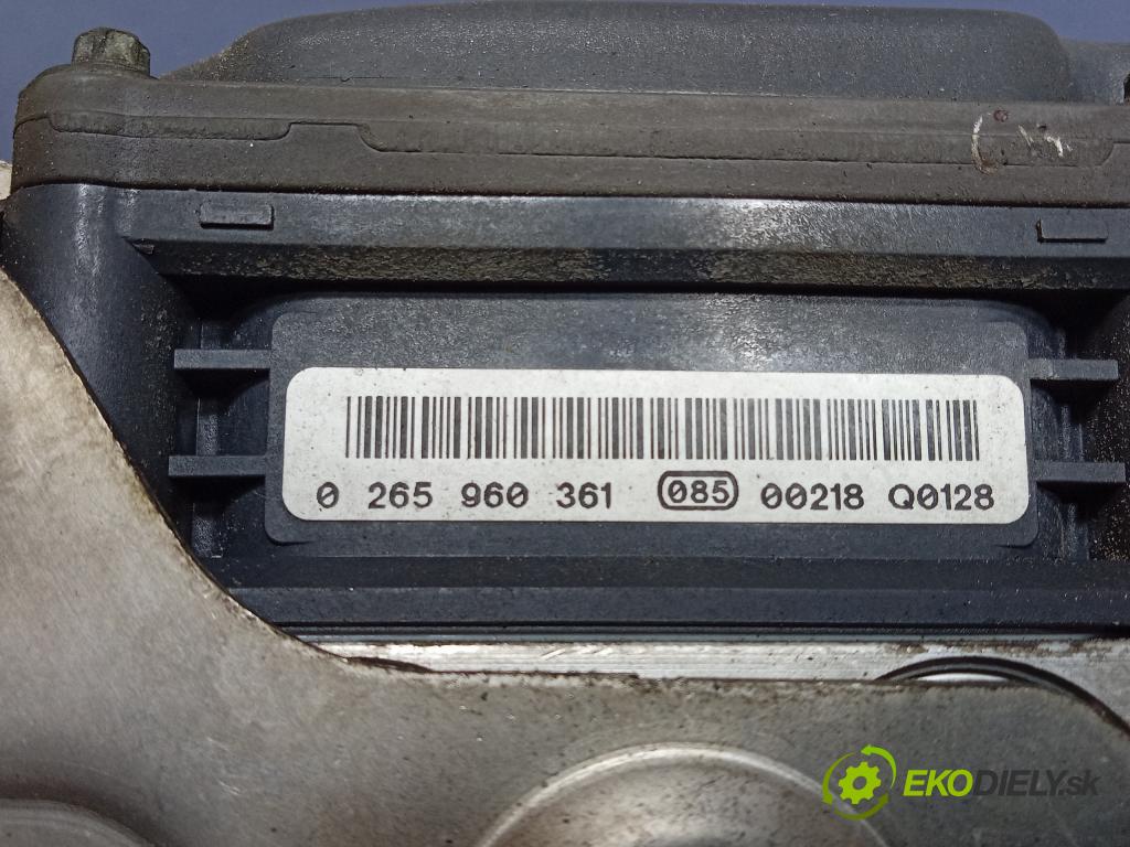 Bmw Seria 5 2010 čerpadlo ABS x 6797045
