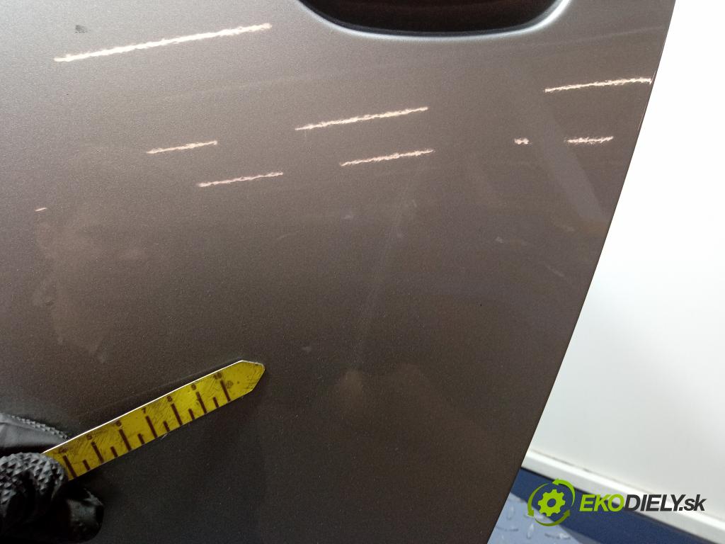 Audi A6 2006 dvere zad Vľavo: 01