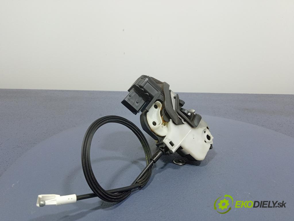 Opel Insignia 2010 zámek dveře před v pravo: 13503802