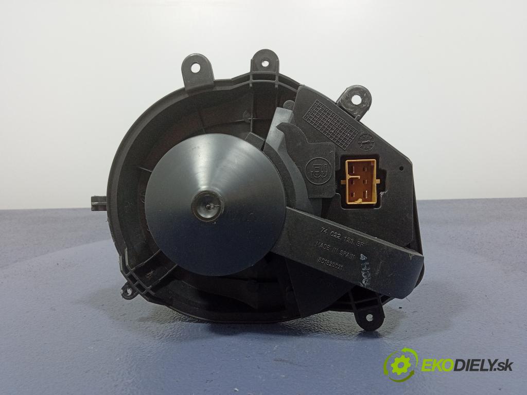 Audi A4 2000 ventilátor Vzduch: 74.022.123.3F