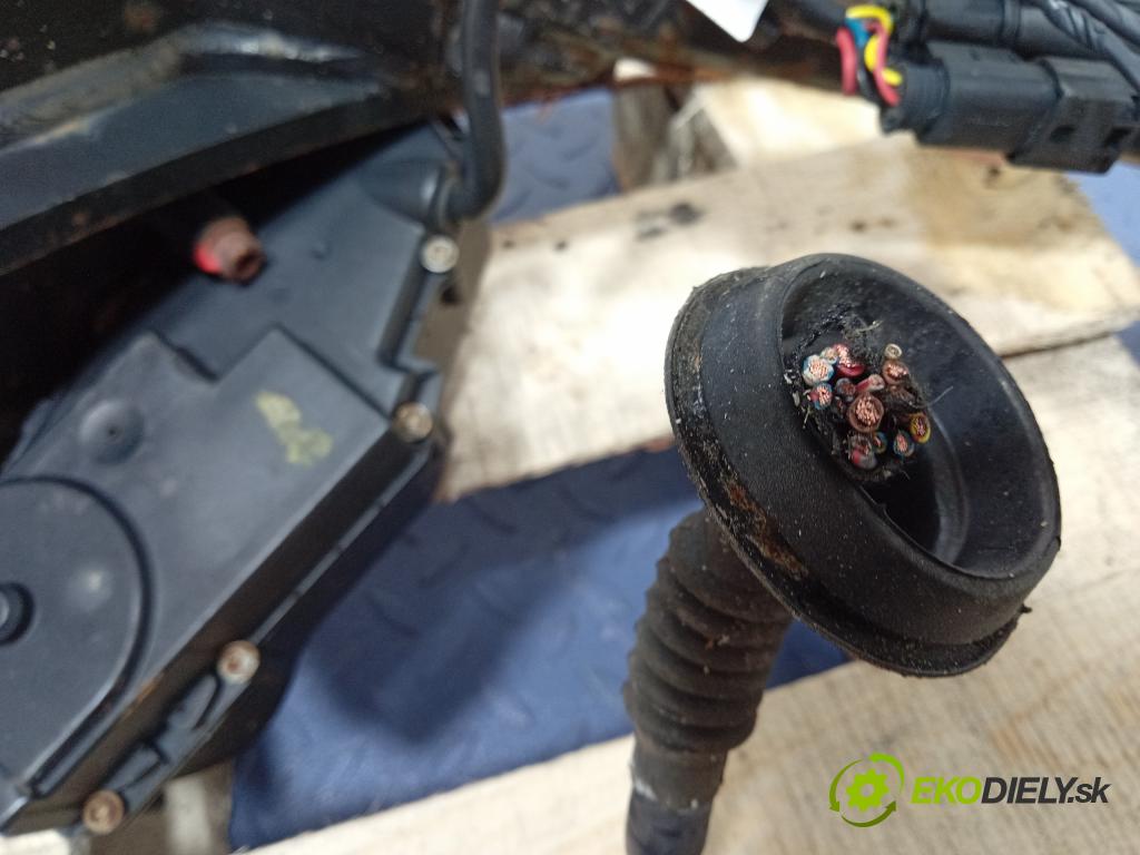 Bmw Seria 3 2006 oko Do Přívěsy 6767173