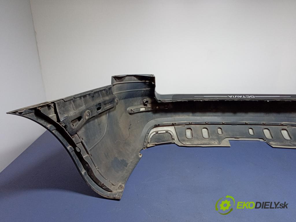 Skoda Octavia 2008 nárazník zad 01