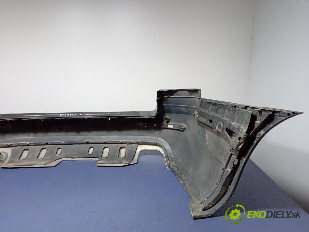 Skoda Octavia 2008 nárazník zad 01