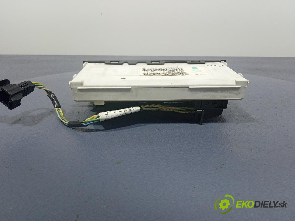 Citroen C8 2003 Zobrazit: Rádio: / GPS 1495481077
