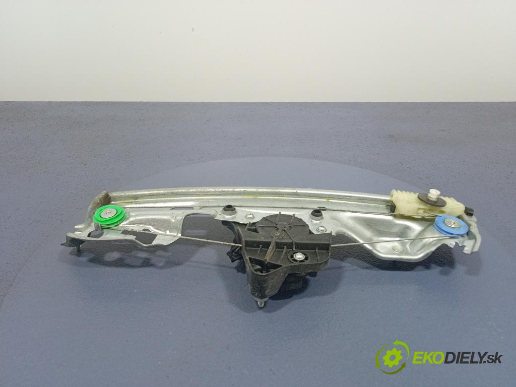 Renault Megane 2016 mechanismus stahování Sklenka: Zad: v pravo: 827204587R