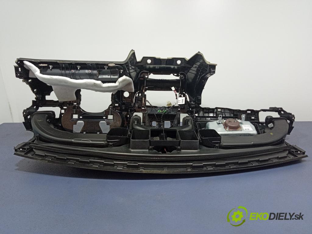 Mercedes GLS-Klasa 2016 kokpit,pristrojová doska A2926800087