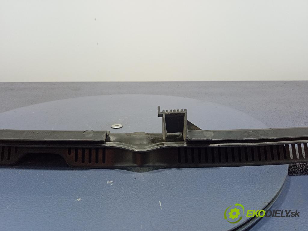 Audi A6 2004 torpédo 4B1819403C