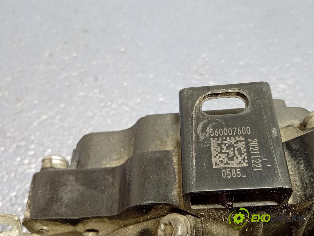 Kia Ceed 2022 Termostat 2560007600