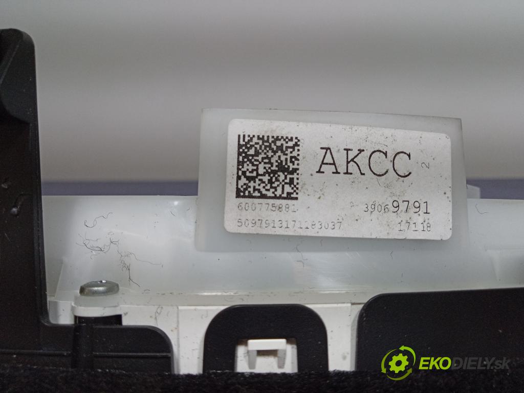 Opel Astra 2017 prístrojovka/ budíky 39069791