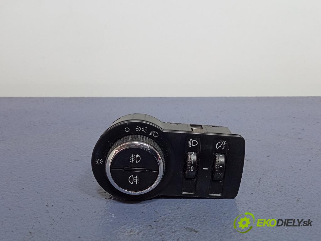 Opel Astra 2017 Přepínač Světel: 13268703