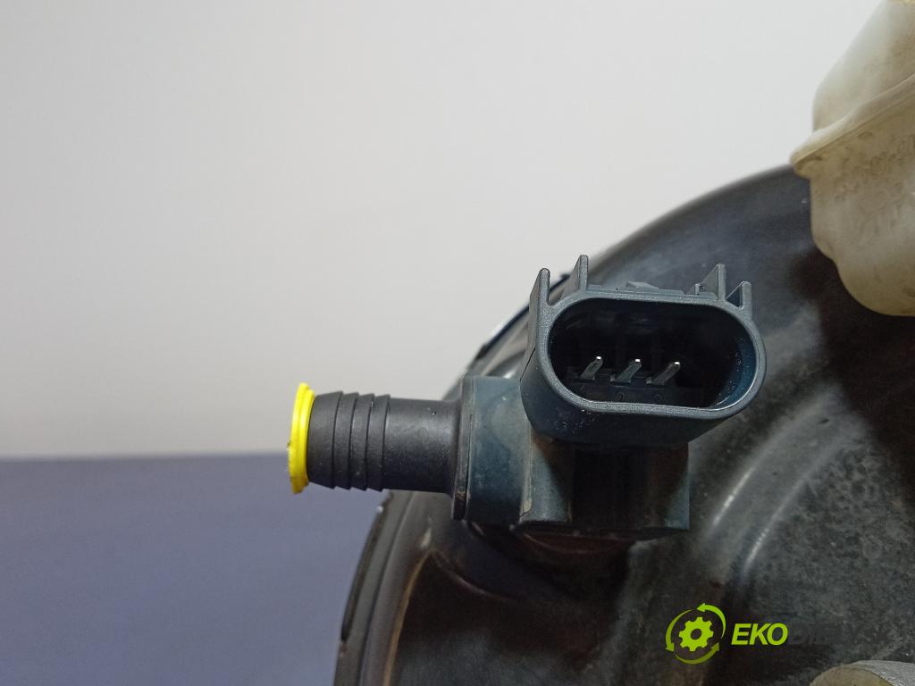 Opel Astra 2017 servo Brzdní: 39071131