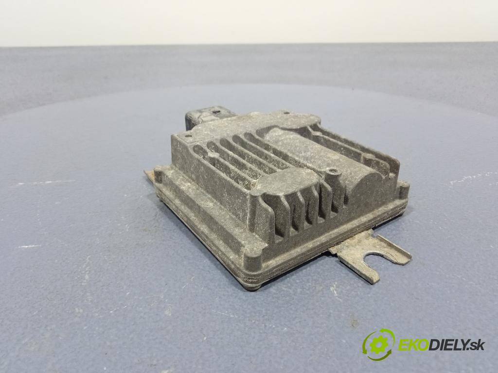 Vw Touareg 2016 řídící jednotka 7P0906093B