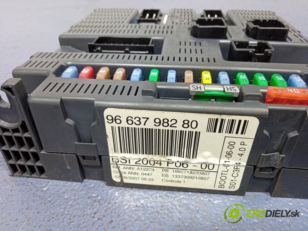 Peugeot 207 2007 riadiaca jednotka Motor: 9664738780