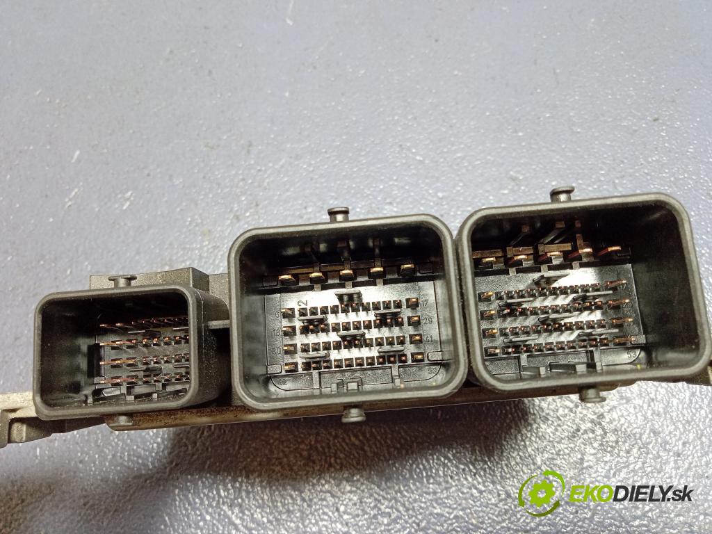 Peugeot 207 2007 riadiaca jednotka Motor: 9664738780
