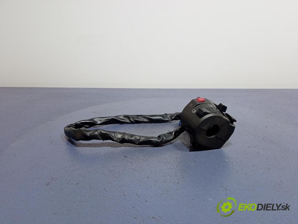 Kawasaki Z750 2008 prepínač svetiel 01