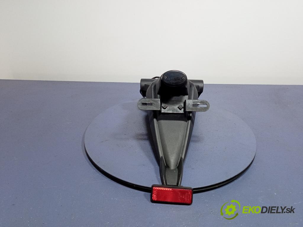 Kawasaki Z750 2008 nárazník Zad: 01
