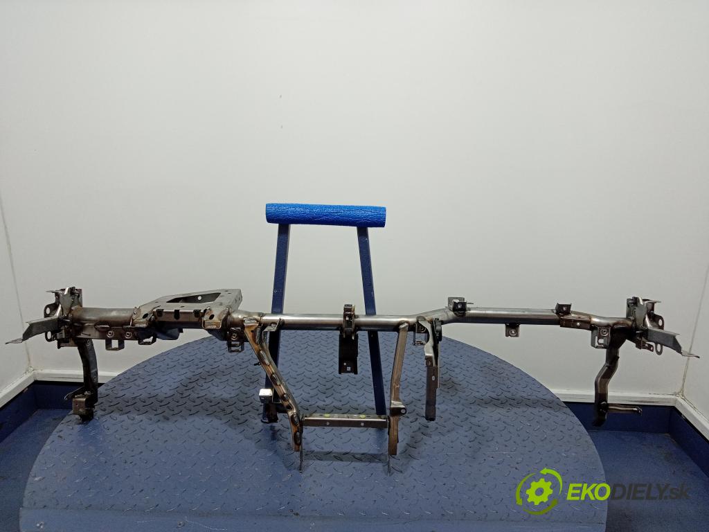 Vw Touareg 2016 kokpit,pristrojová doska 7P0858045J