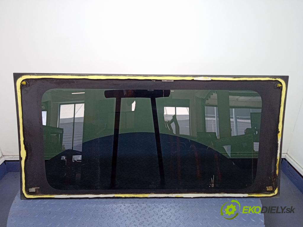 Fiat Ducato 2010 sklo dvere zad ľavé 01