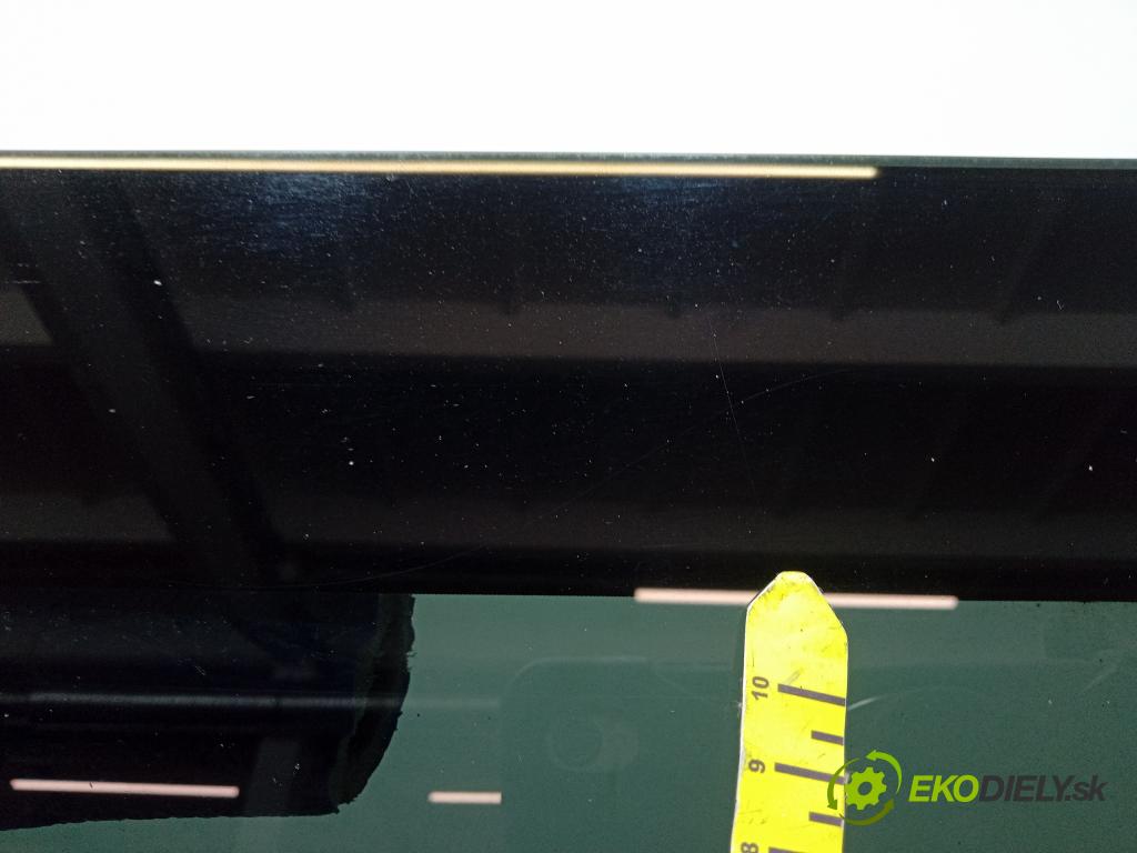 Fiat Ducato 2010 sklo dvere zad ľavé 01