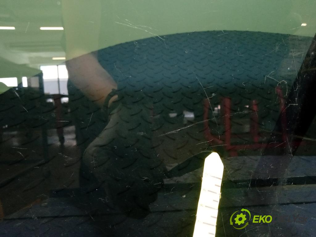 Fiat Ducato 2010 sklo dvere zad ľavé 01