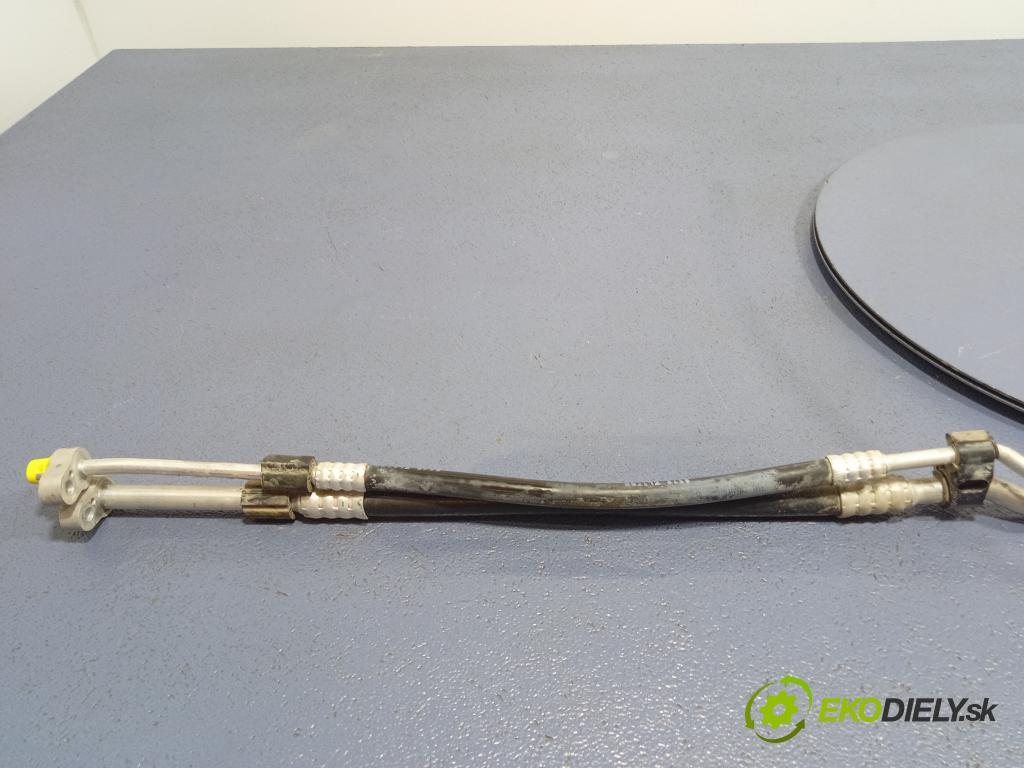 Vw Touareg 2016 trubka Klimatizace: 7P0820886C