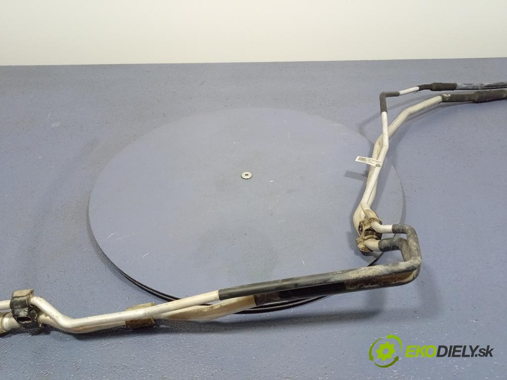Vw Touareg 2016 trubka Klimatizace: 7P0820886C