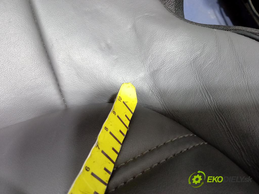 Vw Touareg 2016 sedačke: Set.: 01