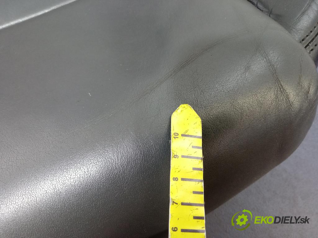 Vw Touareg 2016 sedačke: Set.: 01