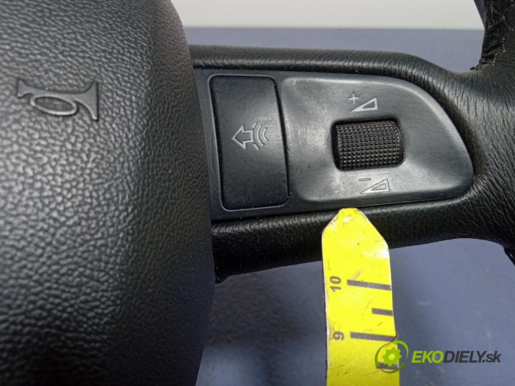 Audi A6 2005 volant 4F0419091