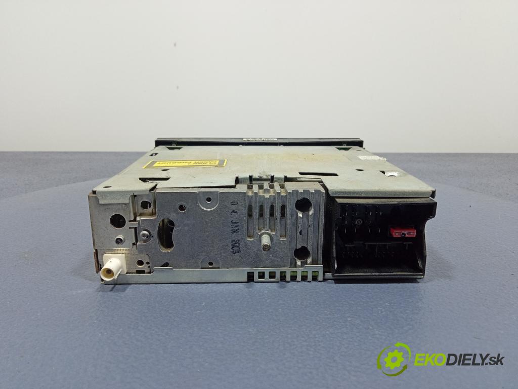 Citroen C4 2005 Radio I Navigácia: 01