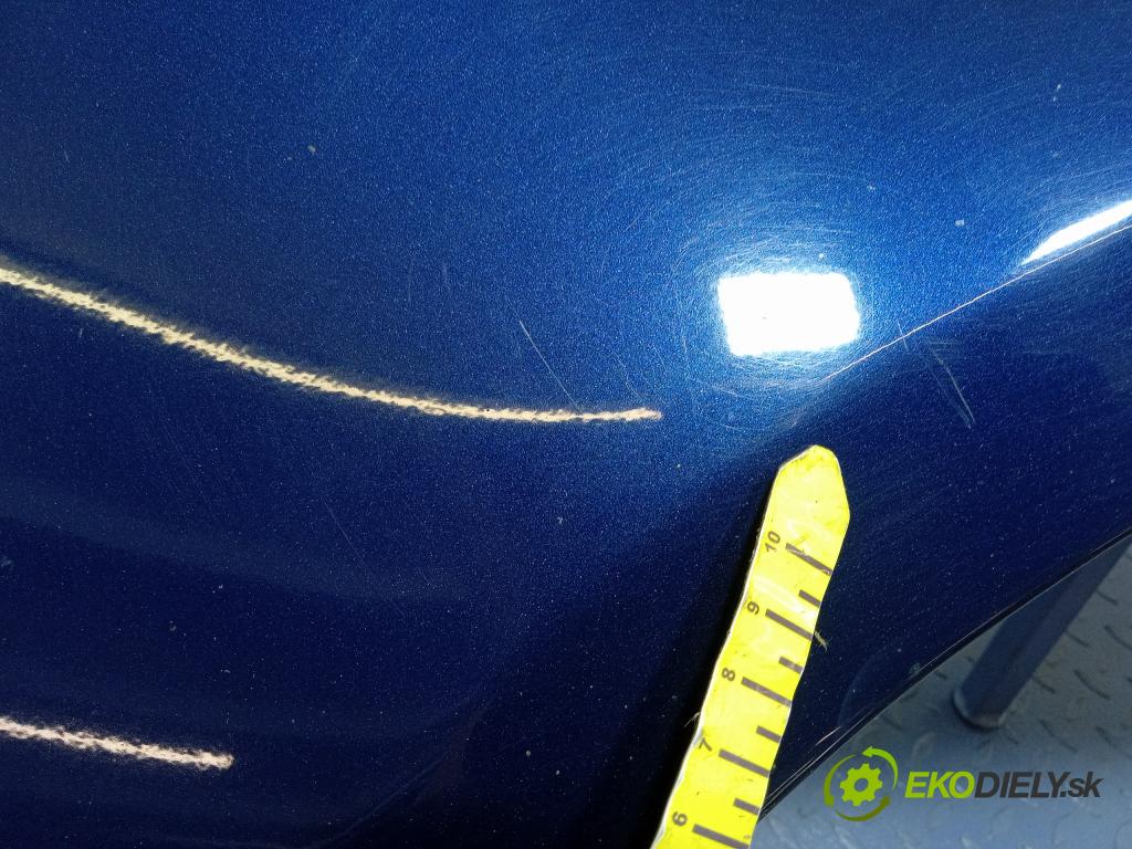 Mazda 2 2003 blatnik před v pravo: 01