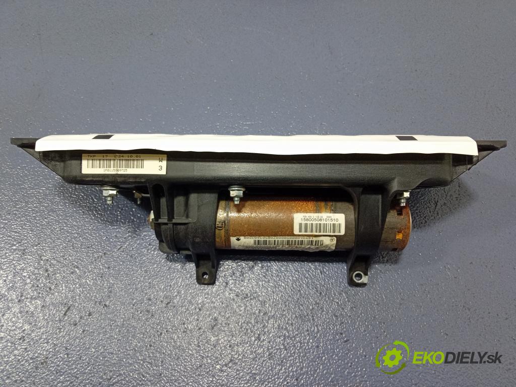 Mercedes A-klasa 2005 kokpit,pristrojová doska A1696800087