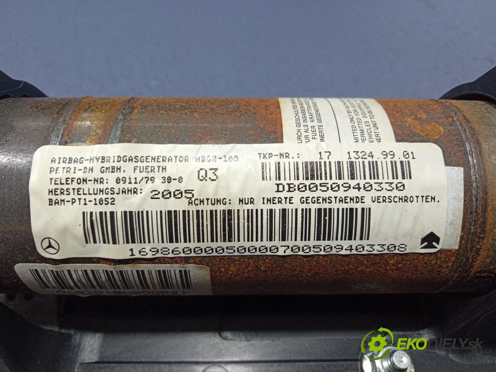 Mercedes A-klasa 2005 kokpit,pristrojová doska A1696800087