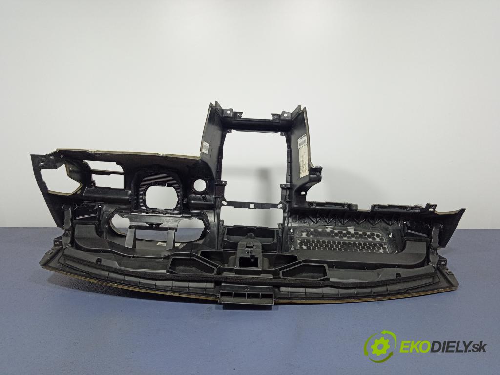 Mercedes A-klasa 2005 kokpit,pristrojová doska A1696800087