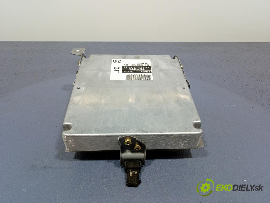 Toyota Corolla 2002 riadiaca jednotka Motor: 89666-02120