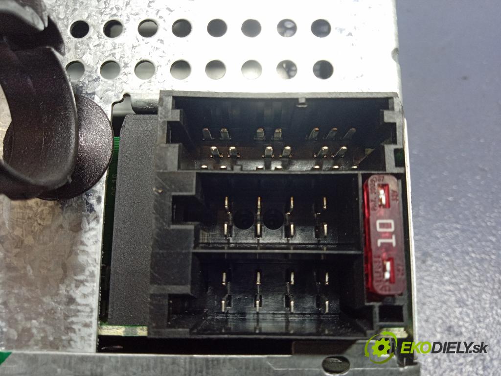 Fiat Stilo 2006 Radio I Navigácia: 735420721